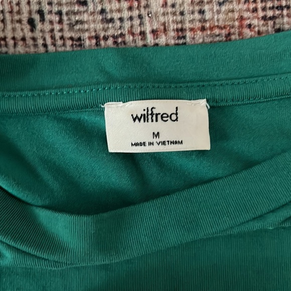 SOLD - Wilfred front tie t-shirt - Picture 5 of 6